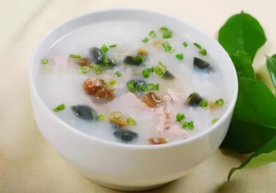 狗狗会来大姨妈吗（狗狗来大姨妈的时间）