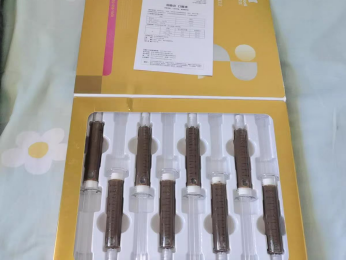 小狗打嗝是不是细小前兆（小狗得细小在家自救的方法）