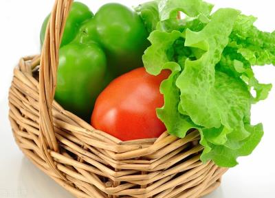 狗狗可以吃菠菜吗（可以给狗狗吃菜有这些）