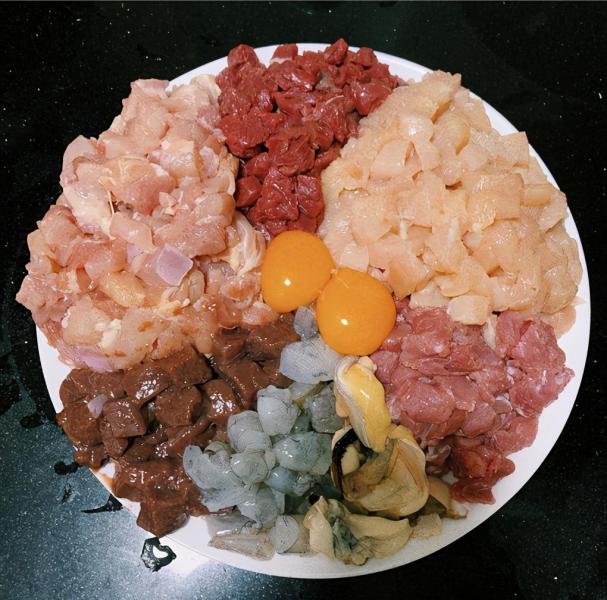 小猫吃什么食物